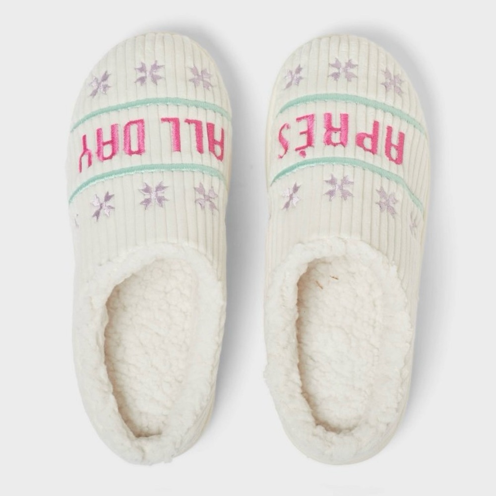 Wild Fable Women's Shona Apres All Day Scuff Slippers